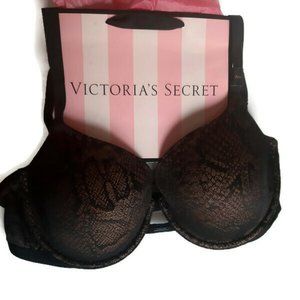 NWT Victoria's Secret lined demi Bra